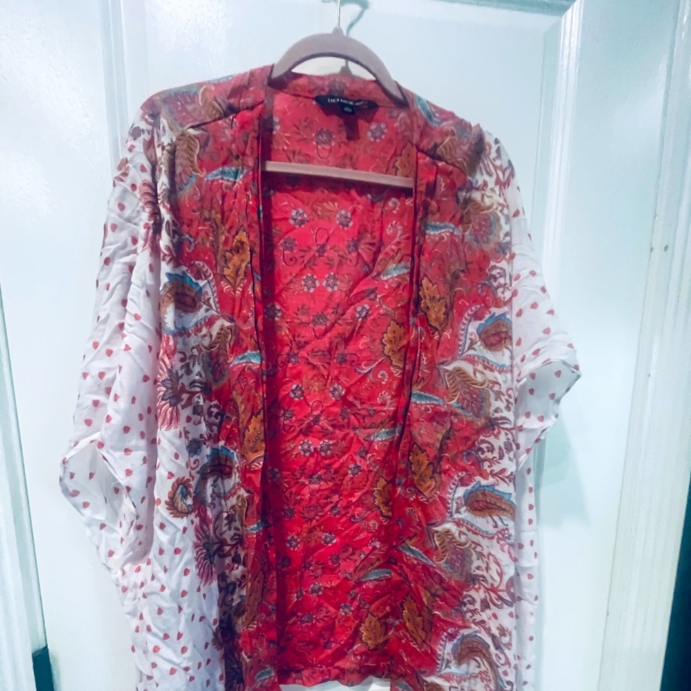 Bright colored kimono pullover, pretty print